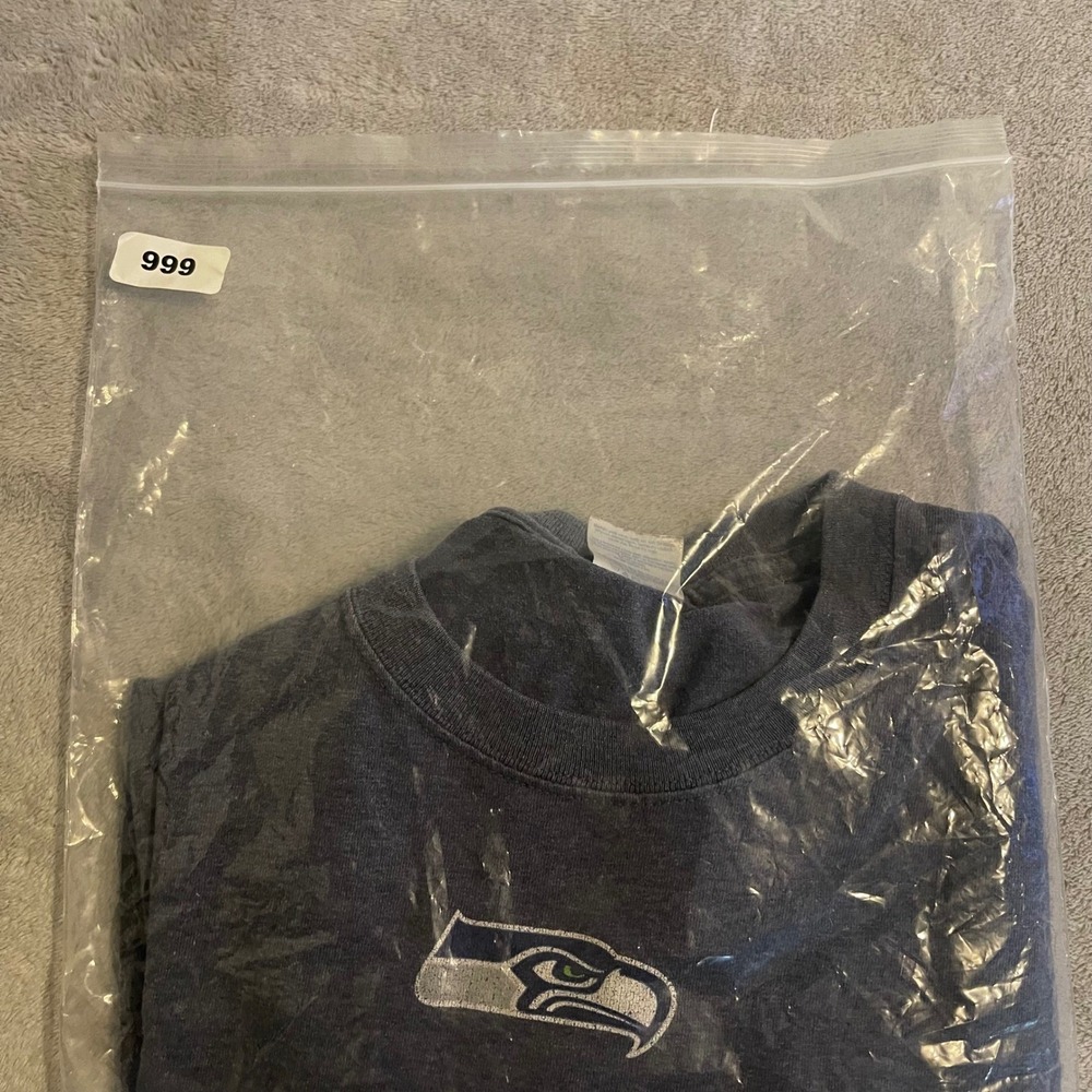 Seattle Seahawks Gildan NFL Graphic T-Shirt Mens Large Blue Short Sleeve Tee - Picture 8 of 9